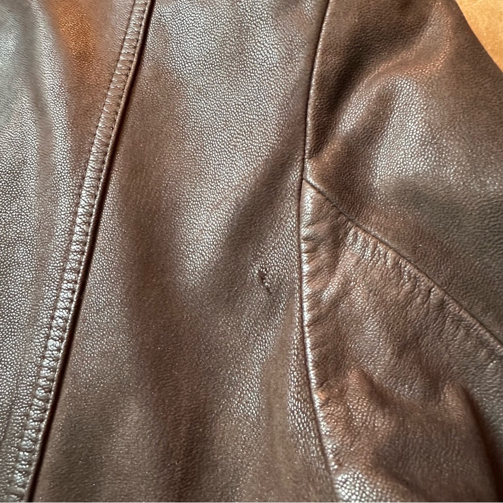 Vintage dark brown leather belted zip jacket western
Y2K buttery soft coastal - Picture 15 of 15